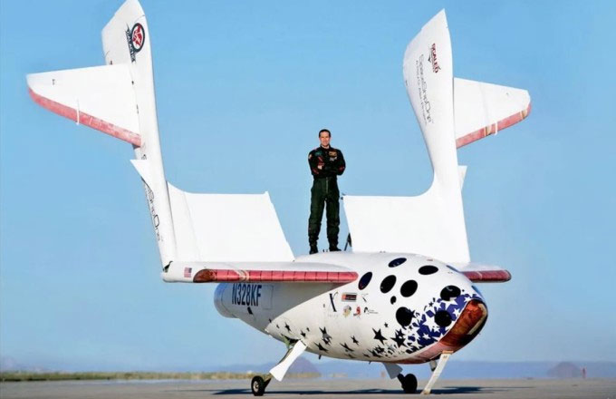 Chuyến bay thử nghiệm đầu tiên của SpaceShipOne